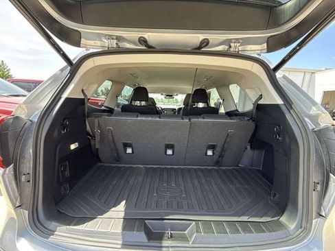 Used 2026 Subaru Ascent Premium AWD/4WD image 23