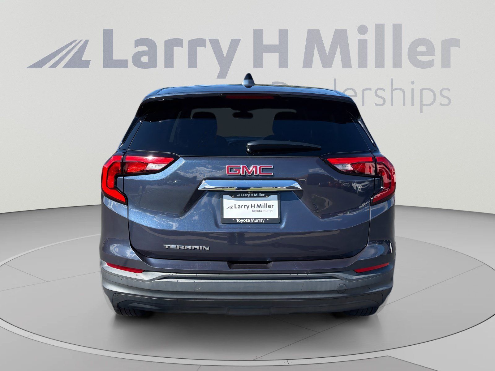 Used 2018 GMC Terrain SLE FWD image 4