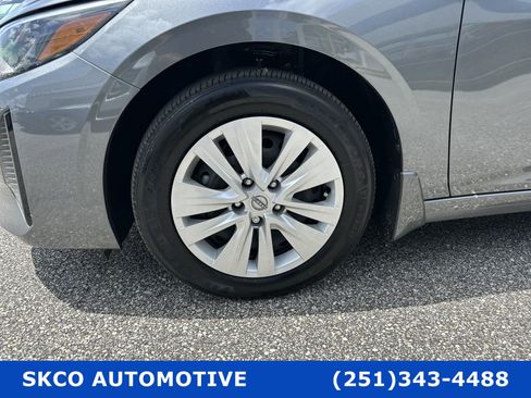 Used 2025 Nissan Sentra S image 9