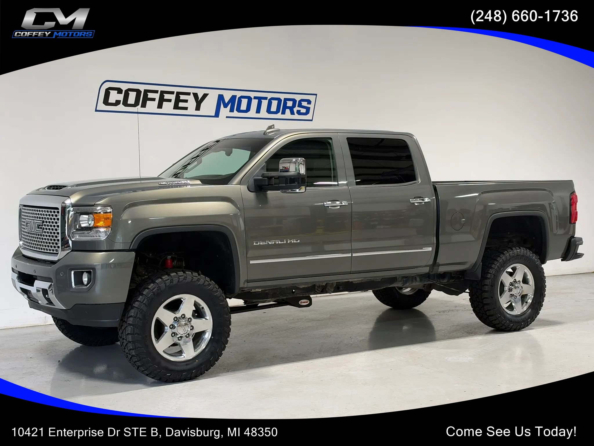 Used 2017 GMC Sierra 2500 Denali w/ Duramax Plus Package AWD/4WD image 1