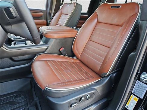 Used 2026 GMC Sierra 2500 Denali Ultimate w/ Max Trailering Package AWD/4WD image 16
