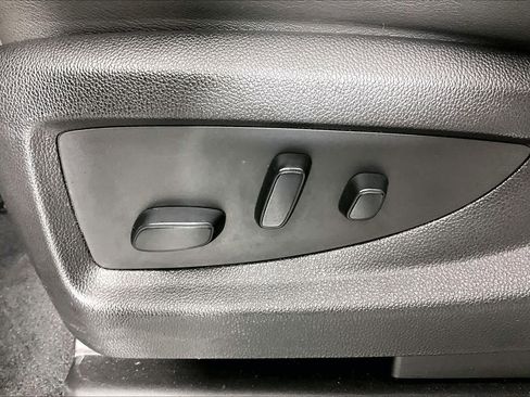 Used 2019 GMC Yukon Denali image 32