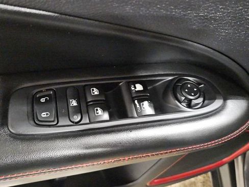 Used 2019 Jeep Compass Trailhawk AWD/4WD image 13