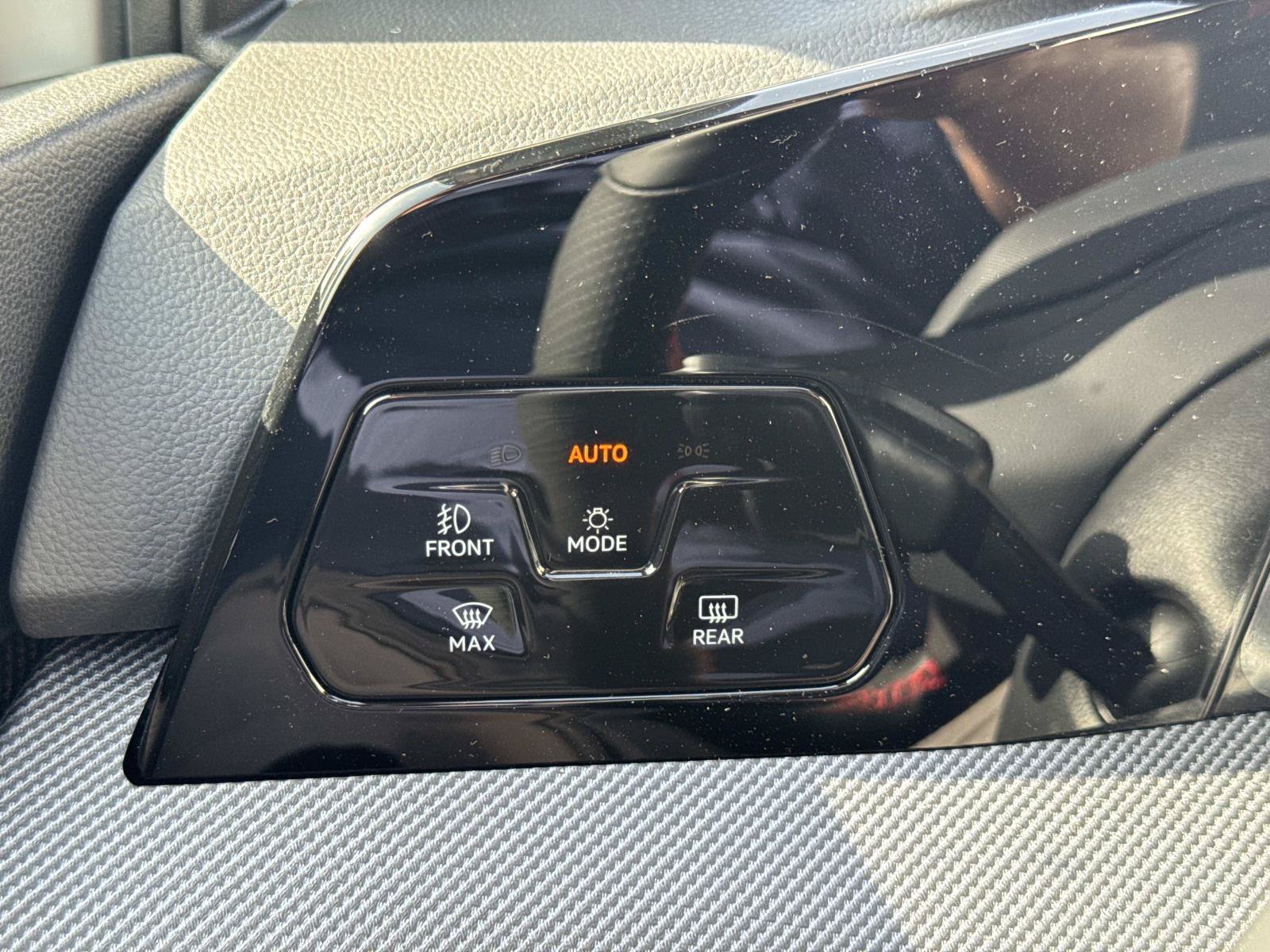 New 2026 Volkswagen GTI SE FWD image 29