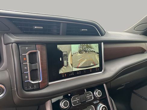Used 2024 GMC Yukon Denali Ultimate image 39
