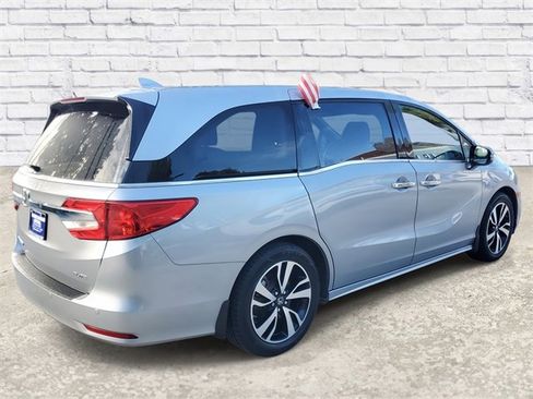 Used 2018 Honda Odyssey Elite image 4