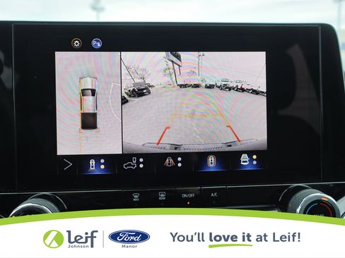 Used 2024 Chevrolet Colorado W/T w/ Technology Package image 19