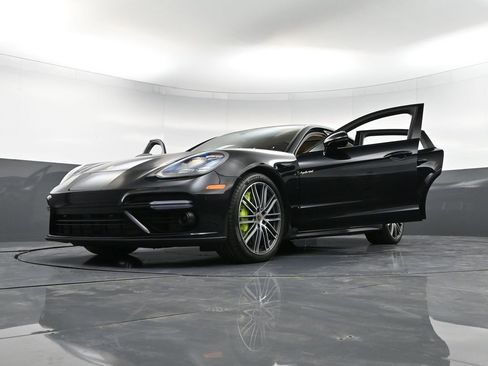 Certified 2018 Porsche Panamera Turbo S image 42