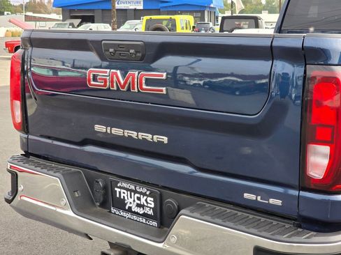 Used 2022 GMC Sierra 2500 SLE image 13