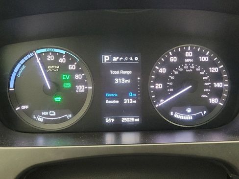 Used 2017 Hyundai Sonata Plug-In Hybrid image 23