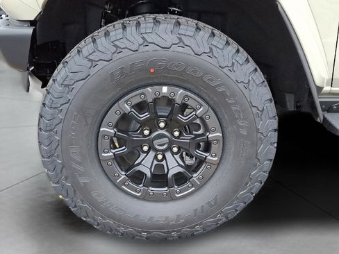 New 2025 Ford Bronco Raptor w/ Interior Carbon Fiber Pack AWD/4WD image 5