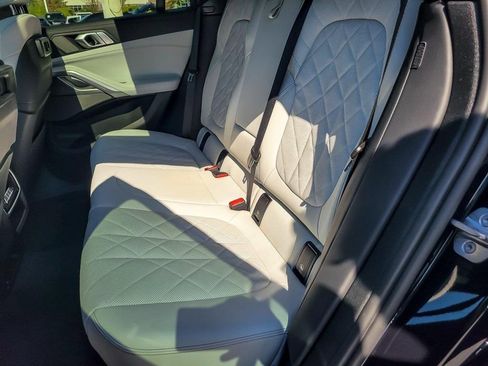 Used 2023 BMW X6 xDrive40i w/ M Sport Package image 10