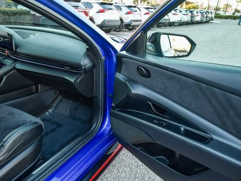 Used 2025 Hyundai Elantra N image 17