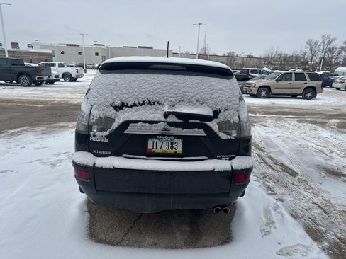 Used 2012 Mitsubishi Outlander GT image 3