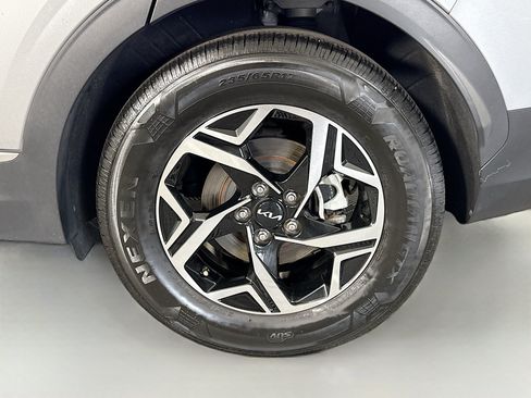 Used 2024 Kia Sportage LX FWD image 36