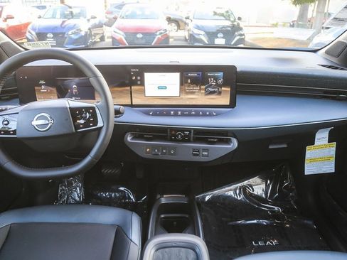 Used 2026 Nissan Leaf SV+ w/ Floor Mat Package (SV+) FWD image 13