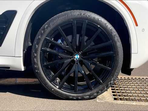 Used 2025 BMW X5 sDrive40i w/ M Sport Package RWD image 9