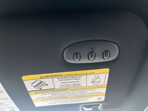 Used 2019 Lincoln MKC Reserve image 26