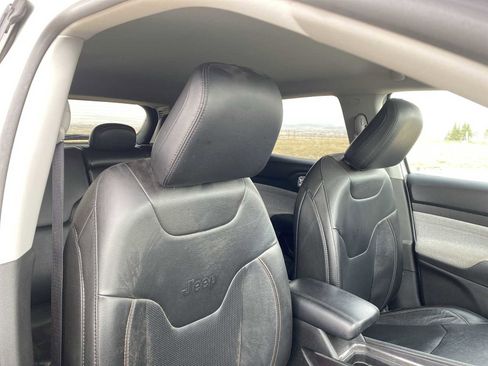 Certified 2022 Jeep Compass Latitude AWD/4WD image 18