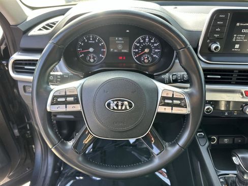 Used 2020 Kia Telluride S w/ S 8 Passenger Seating Package image 15