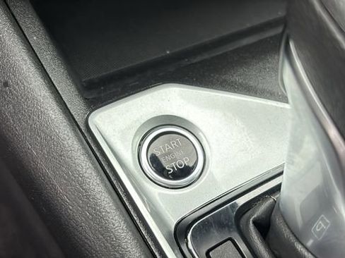 Used 2025 Nissan Altima 2.5 SV FWD image 14