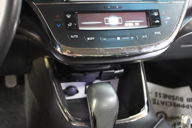 Used 2017 Toyota Avalon Limited FWD image 21
