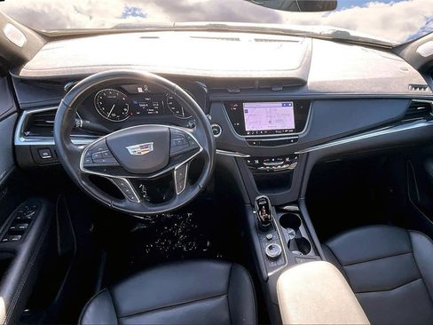 Certified 2023 Cadillac XT5 Premium Luxury image 7