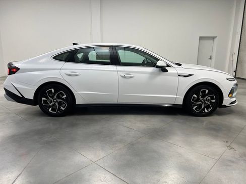 Used 2025 Hyundai Sonata SEL FWD image 8