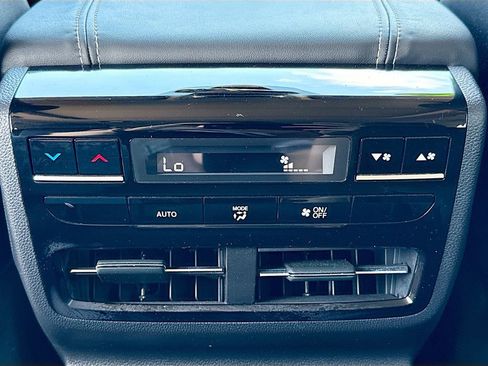 Used 2022 Acura MDX FWD w/ Technology Package image 21