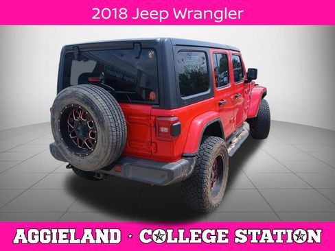 Used 2018 Jeep Wrangler Unlimited Sahara w/ Uconnect 4C Nav & Sound Group AWD/4WD image 2