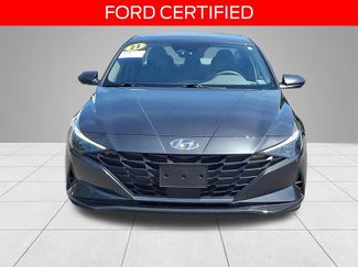 Used 2023 Hyundai Elantra SEL w/ Convenience Package FWD video 2