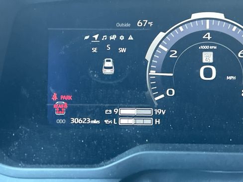 Used 2024 Toyota Sequoia Platinum image 16