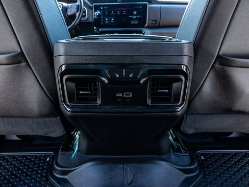 Used 2022 GMC Sierra 1500 AT4 w/ AT4 Premium Package image 33