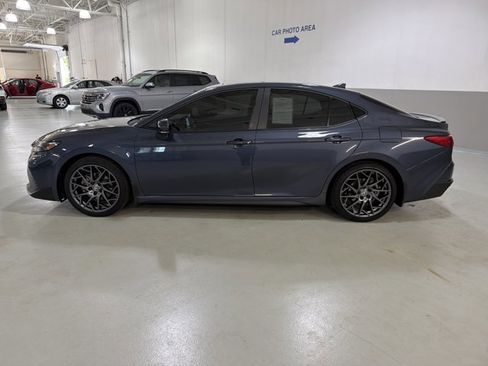 Used 2026 Toyota Camry SE w/ Multimedia Upgrade Package FWD image 5