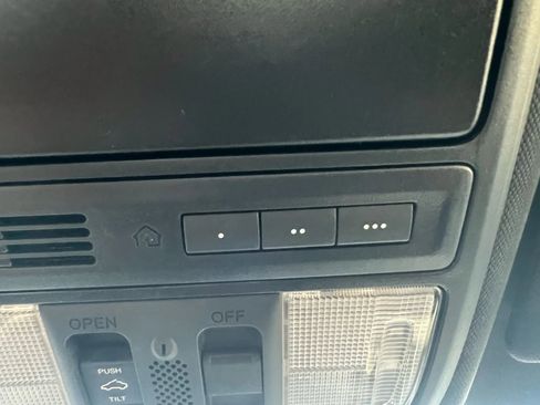 Used 2017 Honda Accord EX-L image 47