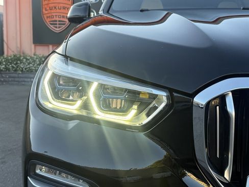 Used 2020 BMW X5 xDrive50i w/ Executive Package AWD/4WD image 18