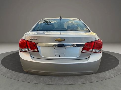 Used 2016 Chevrolet Cruze LS image 6