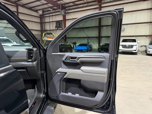Used 2024 Chevrolet Silverado 1500 ZR2 AWD/4WD image 24
