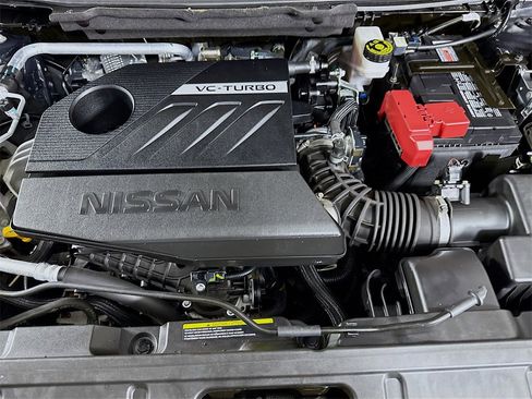 Used 2023 Nissan Rogue SV image 31