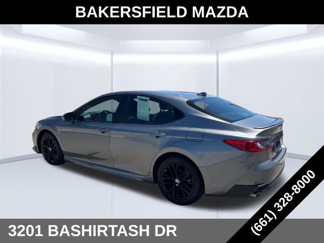 Used 2025 Toyota Camry SE FWD image 3
