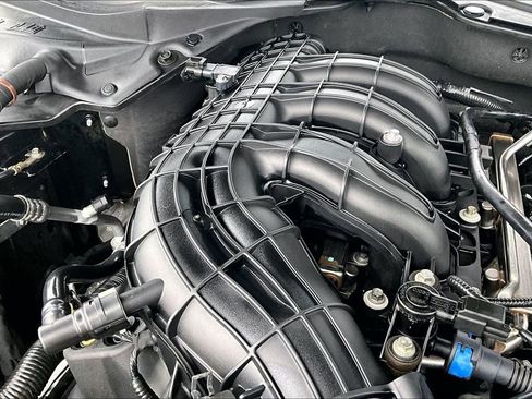 Used 2015 Ford Mustang V6 image 30