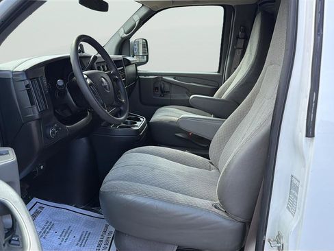 Used 2014 GMC Savana 1500 AWD image 11