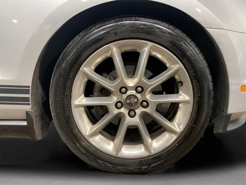 Used 2010 Ford Mustang Coupe image 18