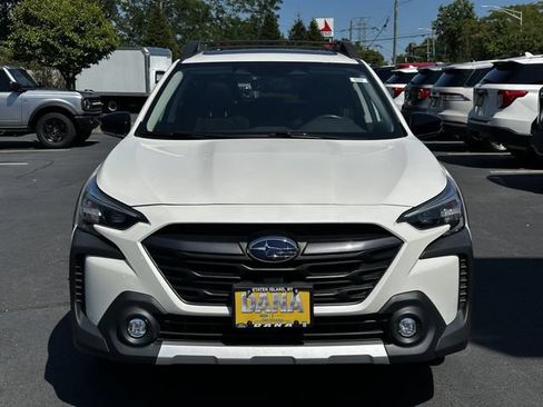 Used 2023 Subaru Outback Limited AWD/4WD image 2