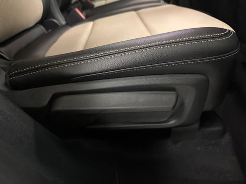 Used 2022 Ford Escape Titanium w/ Titanium Elite Package image 12