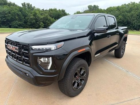 Used 2025 GMC Canyon Elevation w/ Convenience Package RWD image 1
