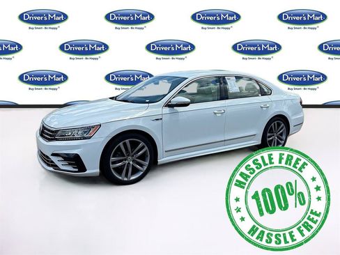 Used 2017 Volkswagen Passat 1.8T R-Line w/ R-Line Lighting Package FWD image 3
