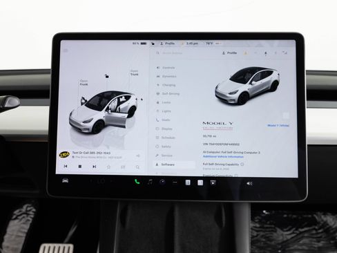 Used 2022 Tesla Model Y Performance AWD/4WD image 34