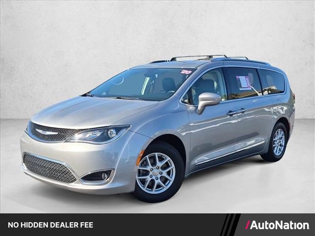 Used 2020 Chrysler Pacifica Touring-L FWD image 1