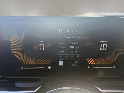 Used 2025 Kia Carnival FWD image 10